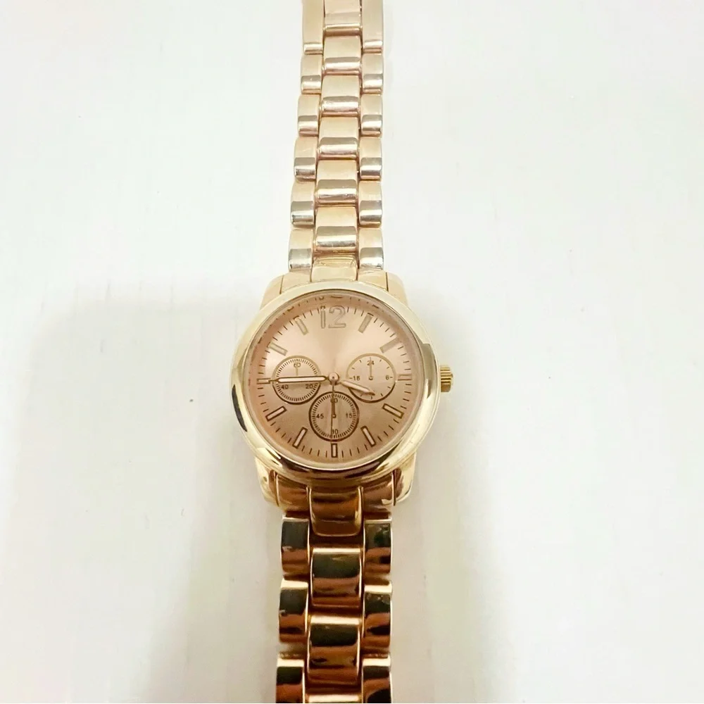 Retired H&M Rose Gold Ladies Wrist Watch